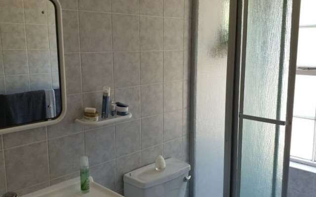 Peaceful House in the Winelands