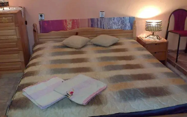 Guest House Mezhdu Dva Svyata-Stamovi