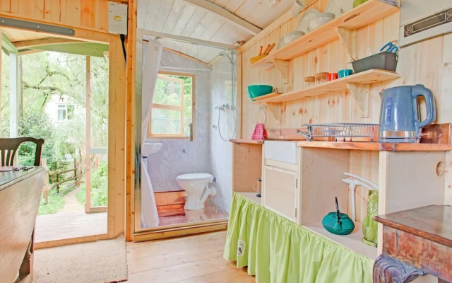 Holiday Home With Hill View & Garden