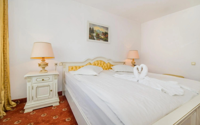Hotel Cetate
