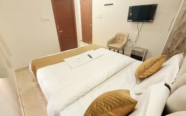 Vaaraahi Hotel