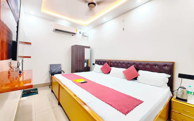 Hotel Mateshwari Palace Ayodhya