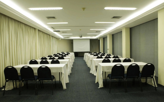 Summit Suítes Hotel Paulista