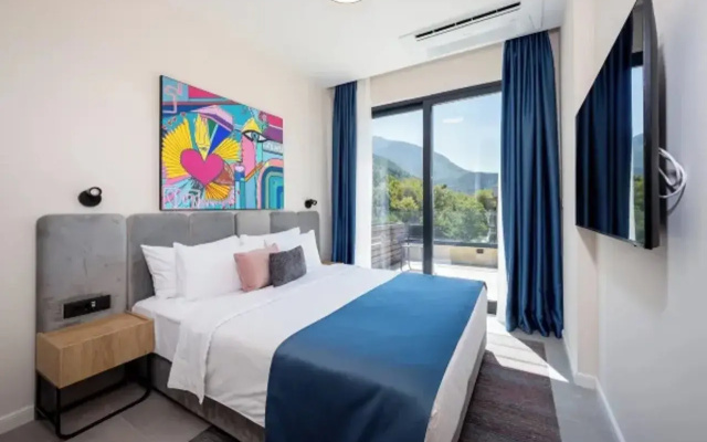 Royal Blue Resort & Residence