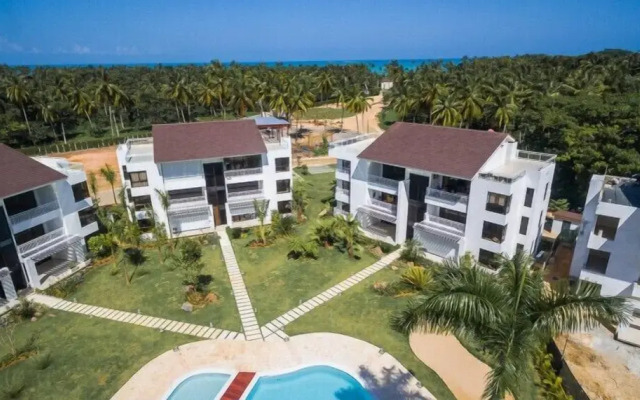 Coson Bay Hotel & Residence