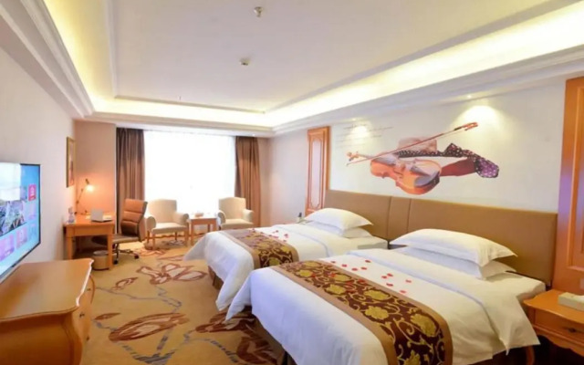 Vienna Hotel Guangdong Chaoyang Mianxi Road