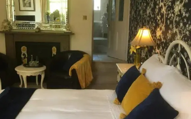 Littlebank Country House