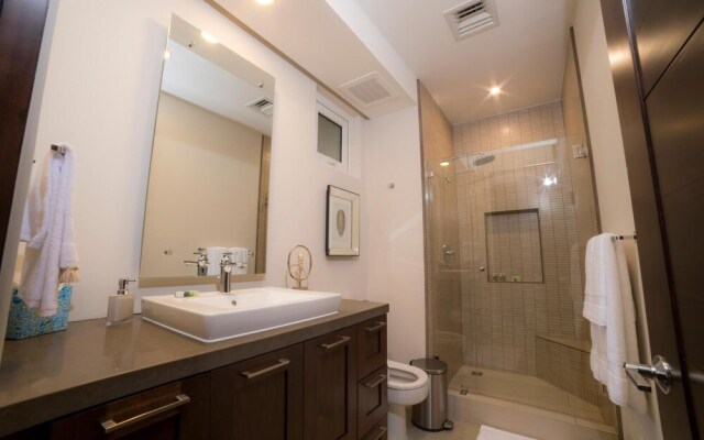Miramar 4D - 3 bdr 3 Bath Ocean View