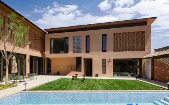 Rareyard  Liushigang