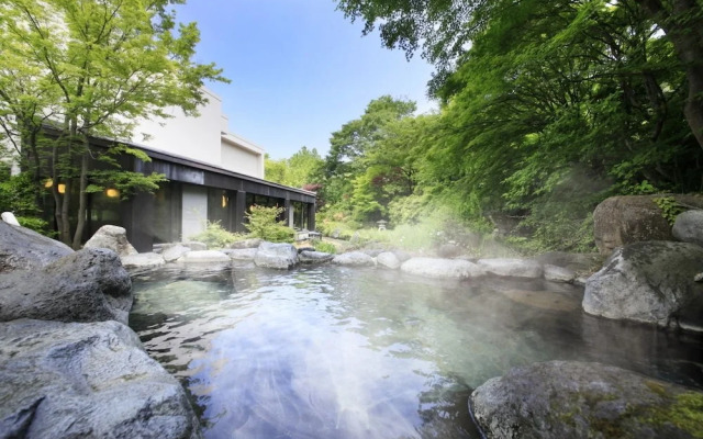 Kasuga No Mori