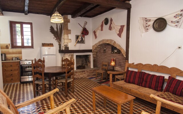 Kasteli Studios & Apartments