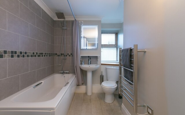 Ark Flats Apartment