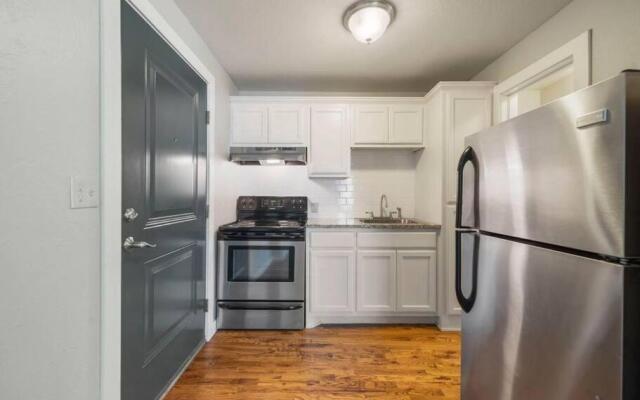 Boutique Apartment in Downtown