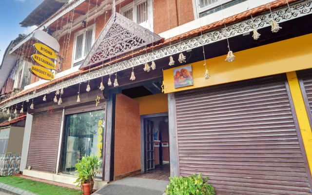 Collection O Calvathy Road Near Fort Kochi