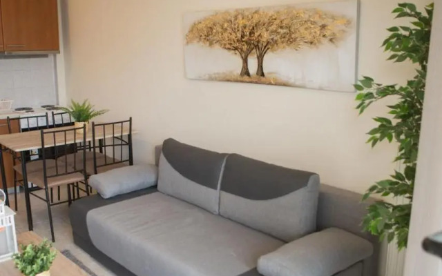 Kosmos Service Apartment OPEN VIEW 1