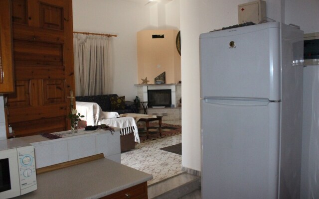 2 Floor Halkidiki Villa 100 Meters From Sea