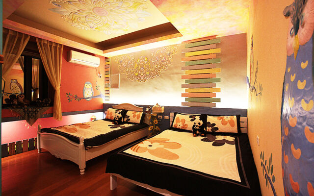 3D Sunflower Embossed B&B