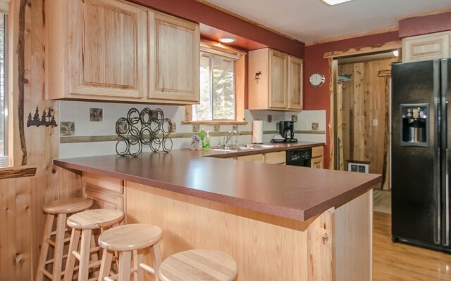 Ole' Berg's Den in Lake Wenatchee