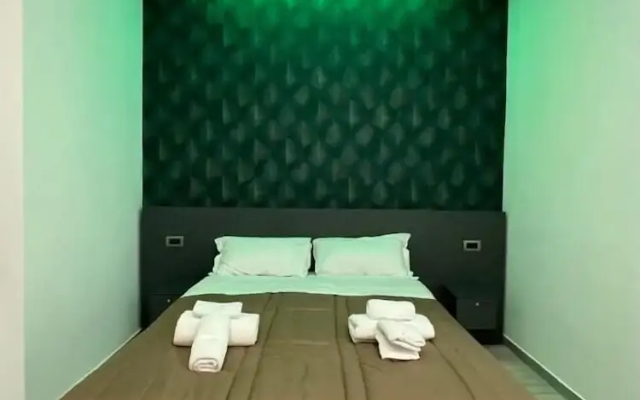 Royal Rooms