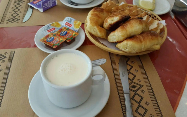 Baloo Hotel