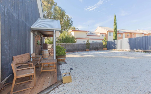 Oak & Barrel / 7 Twynam Street