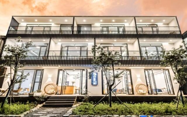 Yuanju Yishu Boutique Inn