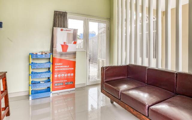 RedDoorz Syariah near Suncity Mall Sidoarjo