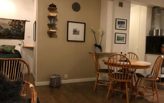 Anki's apartment