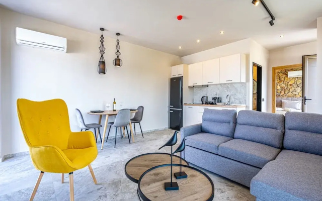 Pathos SeaSide Suites