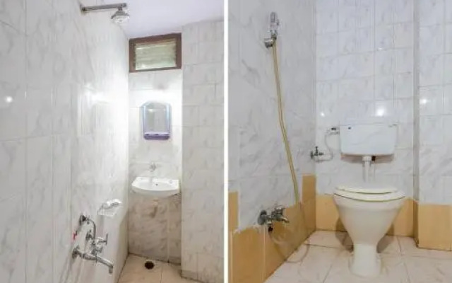 Shree Malak Hotel by OYO Rooms
