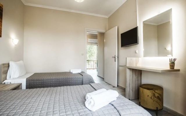 Potamos Apartments