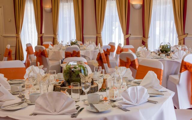 Holiday Inn Ashford Central by IHG