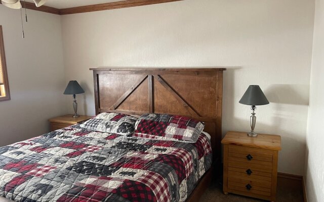 Bearfoot Lodge #2030