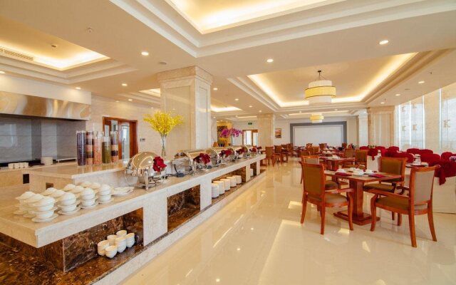 Gold Coast Hotel Resort & Spa