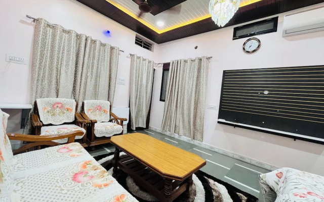 Shrilok Kutir