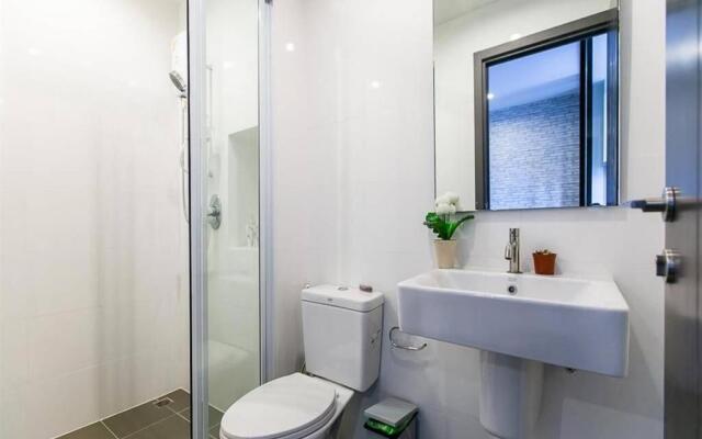 The Base Park East - Bangkok Sukhumvit 77