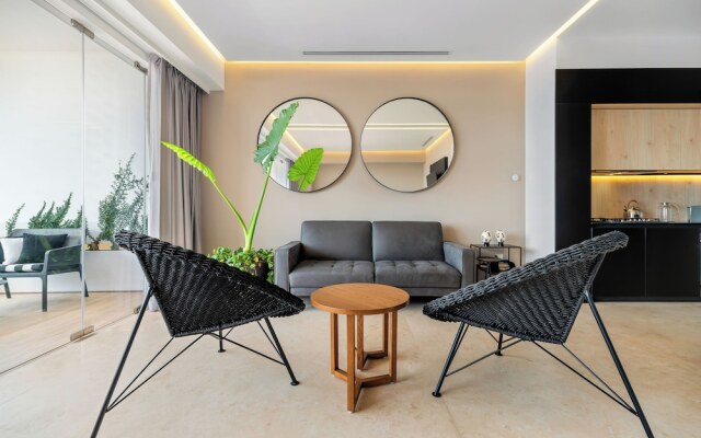 Maxwell Collection Romantic Zone