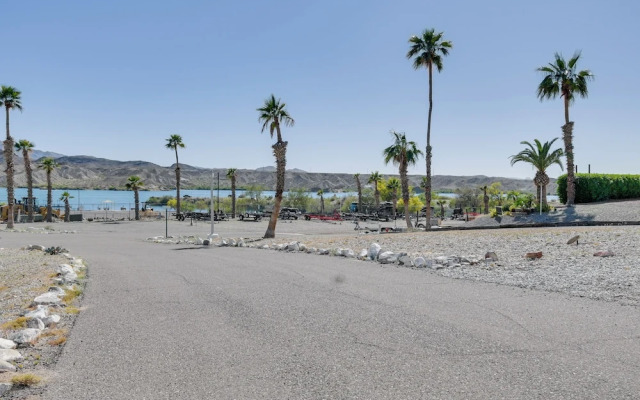 Steps to Beach: Lake Havasu City Home w/ Grill!