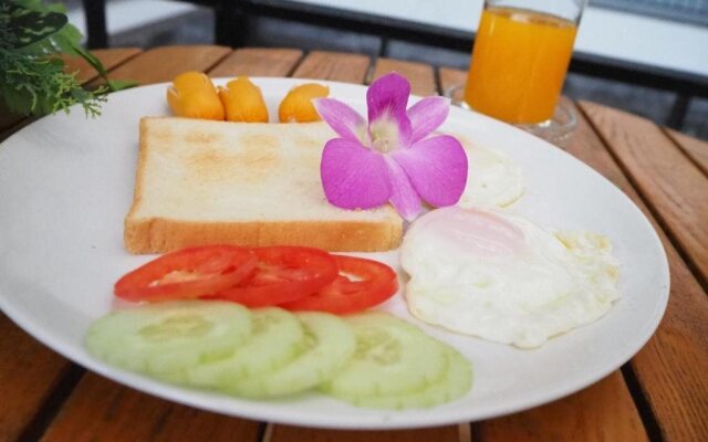 Eco Inn Prime Trang