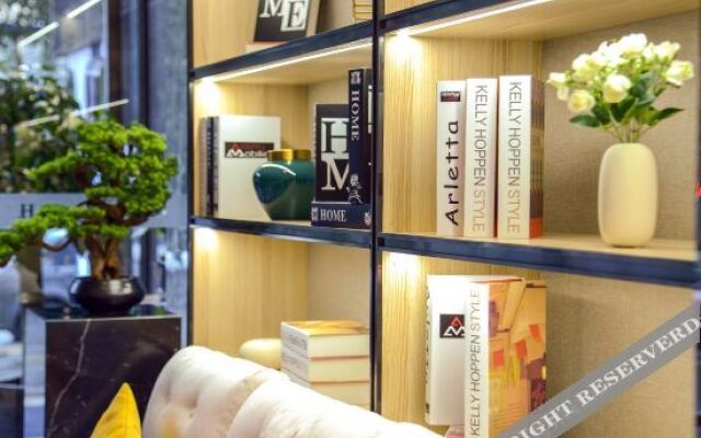 H Hotel (Xi'an Aerospace General Hospital Fengqiyuan Metro Station)