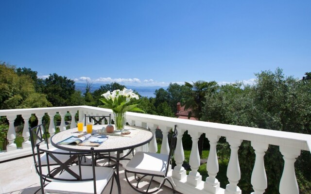 Peaceful Villa in Lovran With Swimming Pool