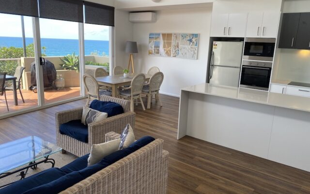 Aqua Promenade Beachfront Apartments