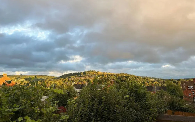 Flat With the View in Stroud