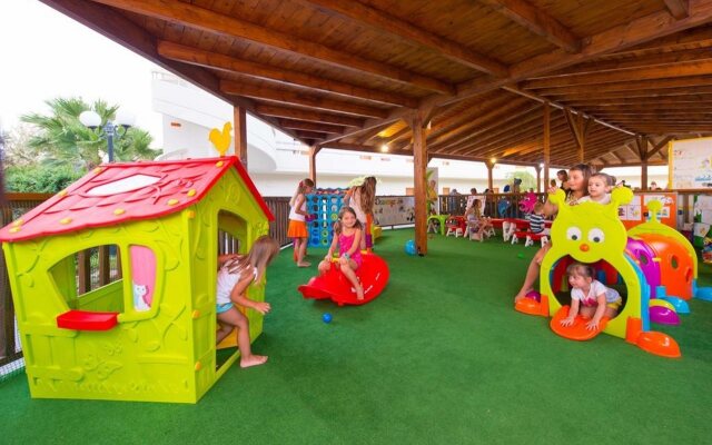 Delfinia Resort
