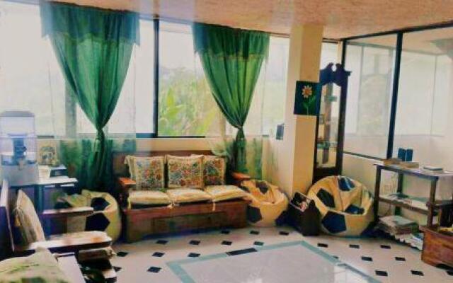 Pacto Retreat Hostel