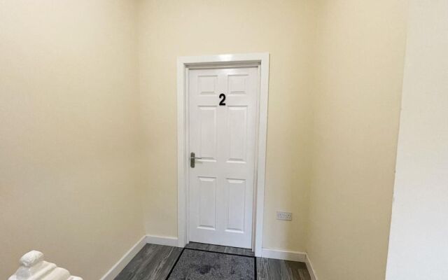 Flat 2 Hagley Road