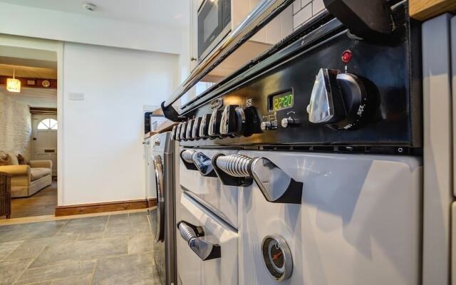 Aelia Cottage, Cirencester