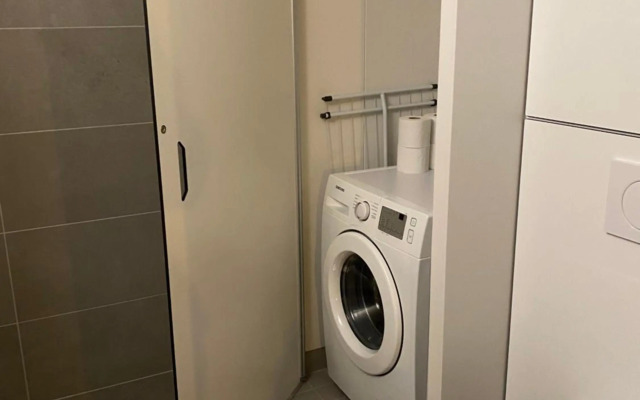 City Home Alvari, free parking