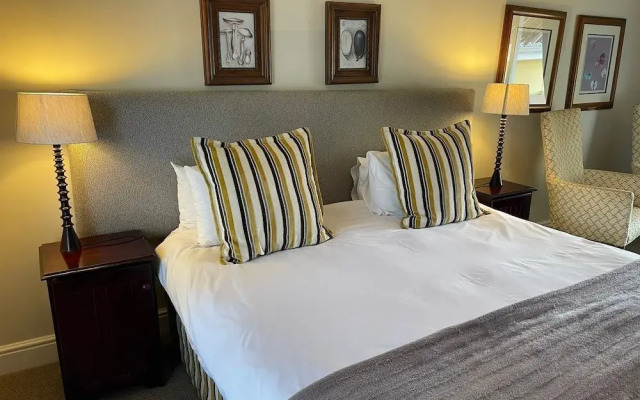 Plumwood Boutique Hotel