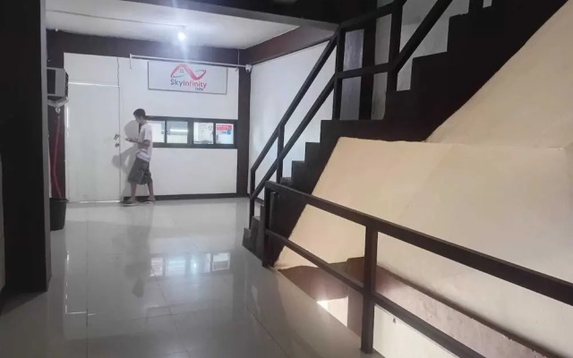 OYO 1169 Sky Infinity Inn